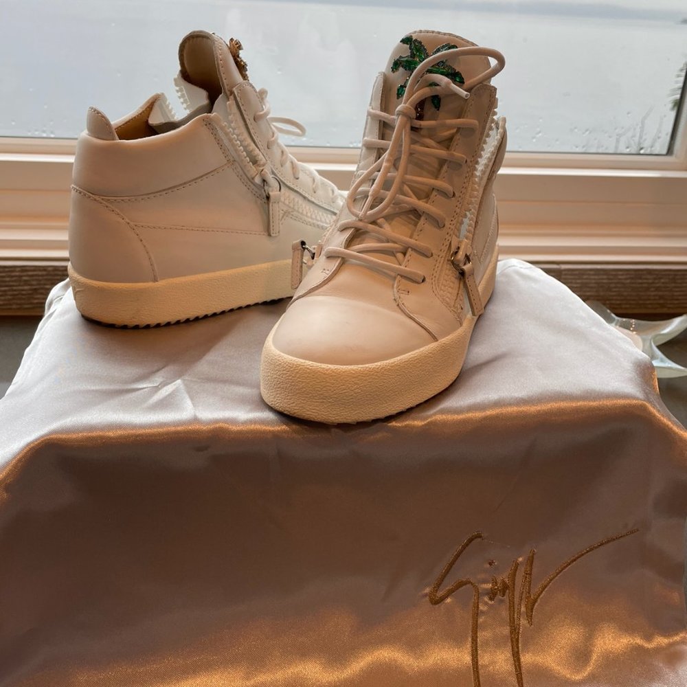 Giuseppe Zanotti White Sneaker with Plam Tree